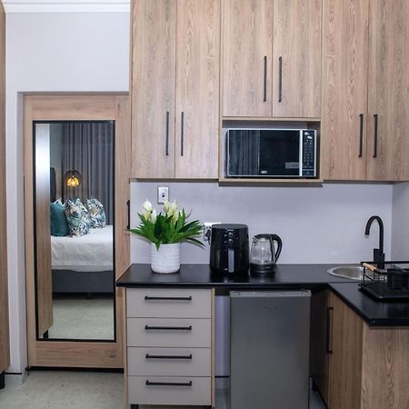 Iso'Bella Vita Guesthouse 팔라보르와 외부 사진