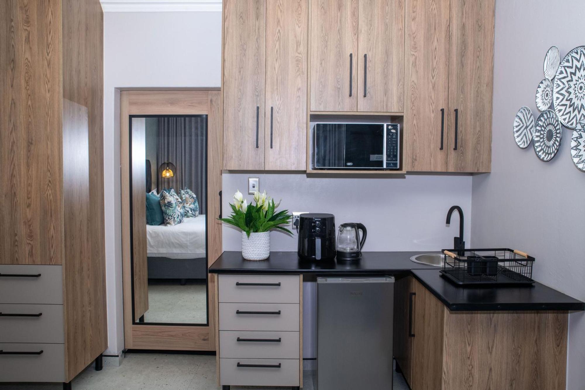 Iso'Bella Vita Guesthouse 팔라보르와 외부 사진