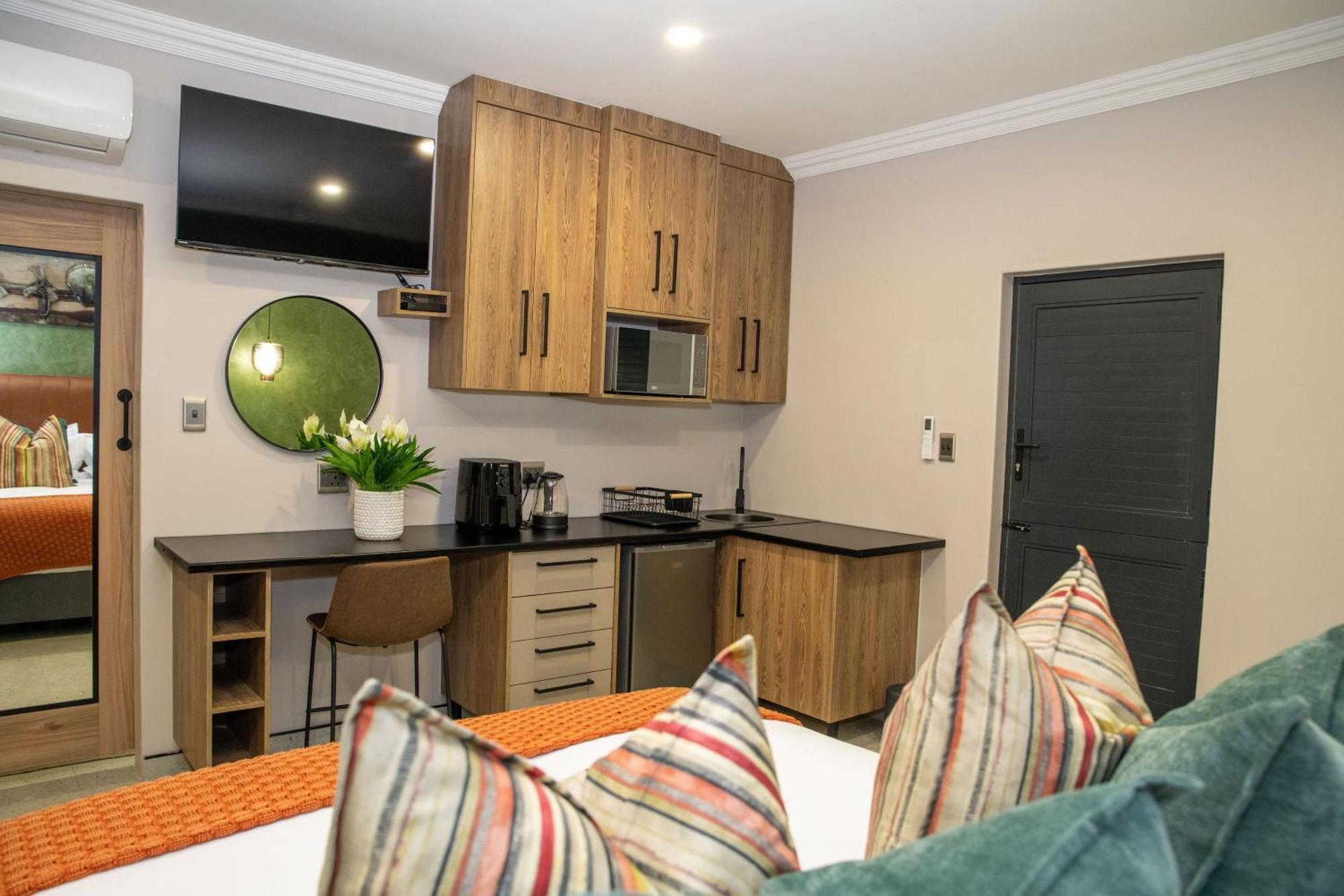 Iso'Bella Vita Guesthouse 팔라보르와 외부 사진